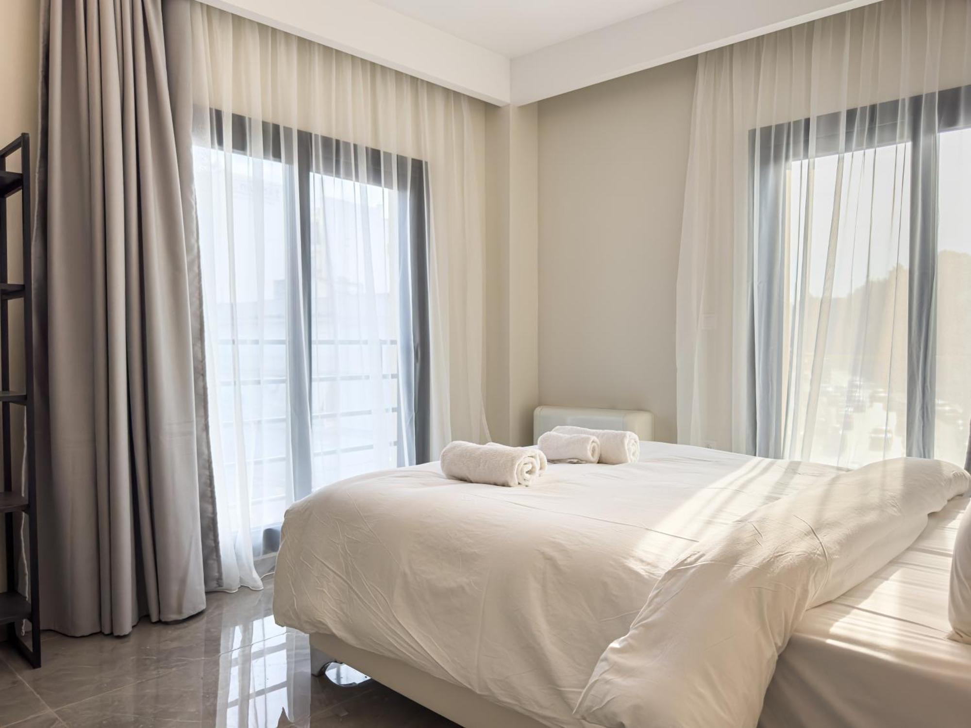 Villa 8 By Proliving Hospitality เทสซาโลนิกิ ภายนอก รูปภาพ