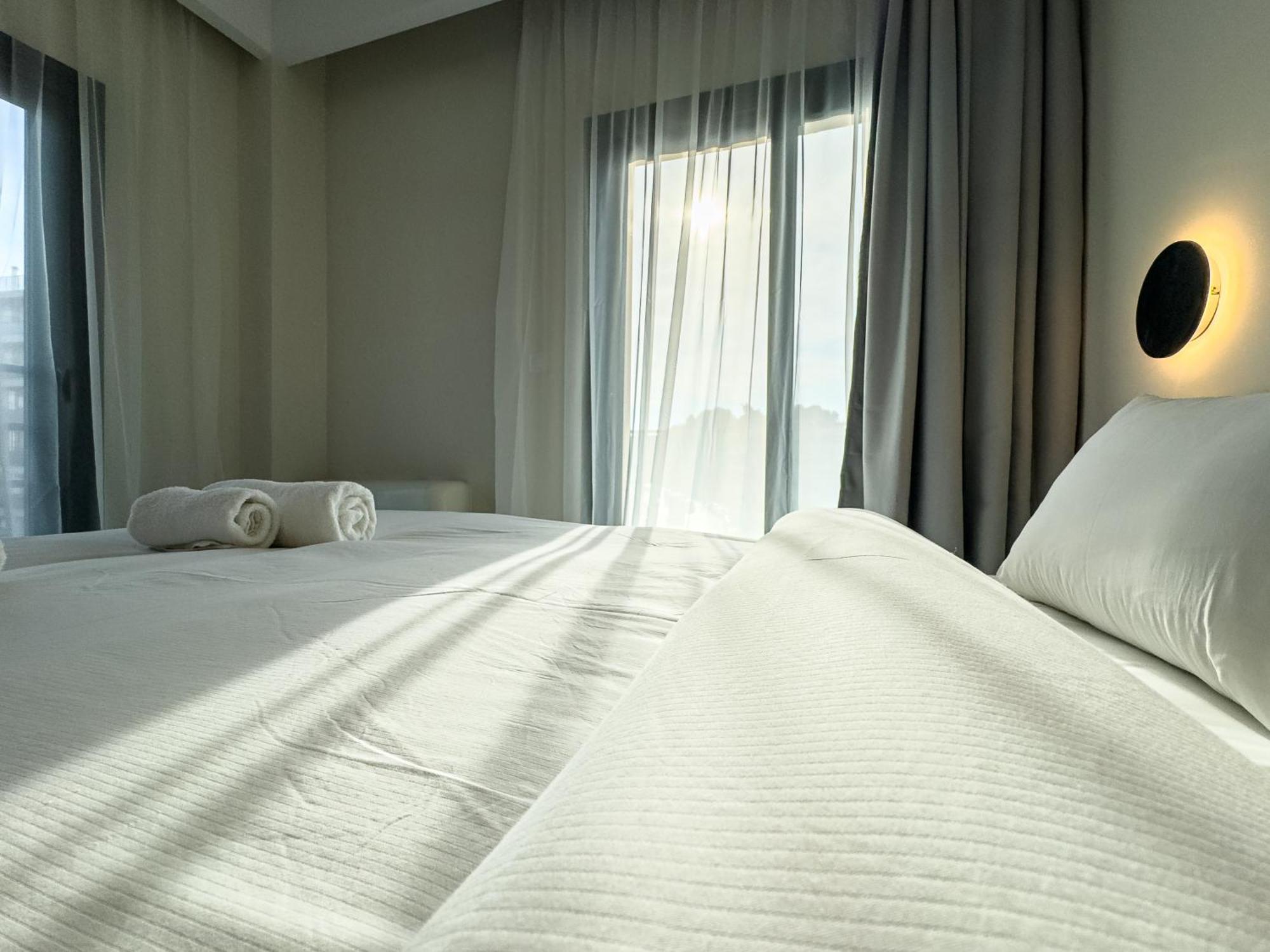 Villa 8 By Proliving Hospitality เทสซาโลนิกิ ภายนอก รูปภาพ